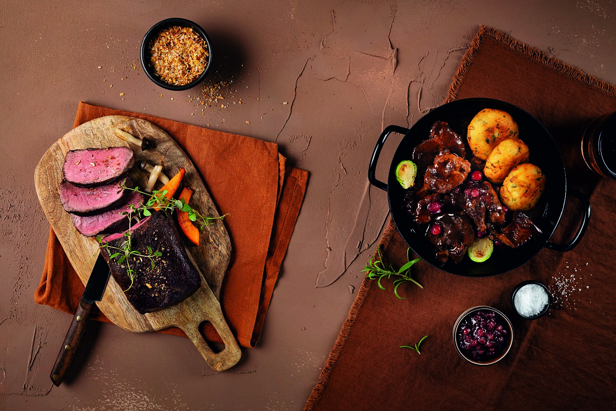 Wildgerichte mit Steak, Braten und Kartoffelbeilage